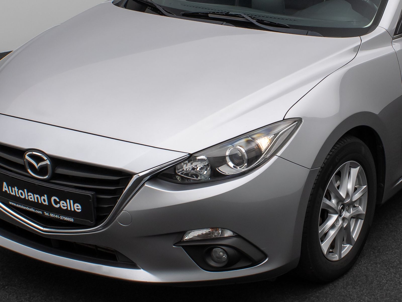 Fahrzeugabbildung Mazda 3 Lim.Center-Line Xenon Kamera Tempomat Skyactiv