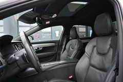 Fahrzeugabbildung Volvo S90 D5 AWD R-Design*LUFT*HUD*360*MASSAGE*21"*DAB