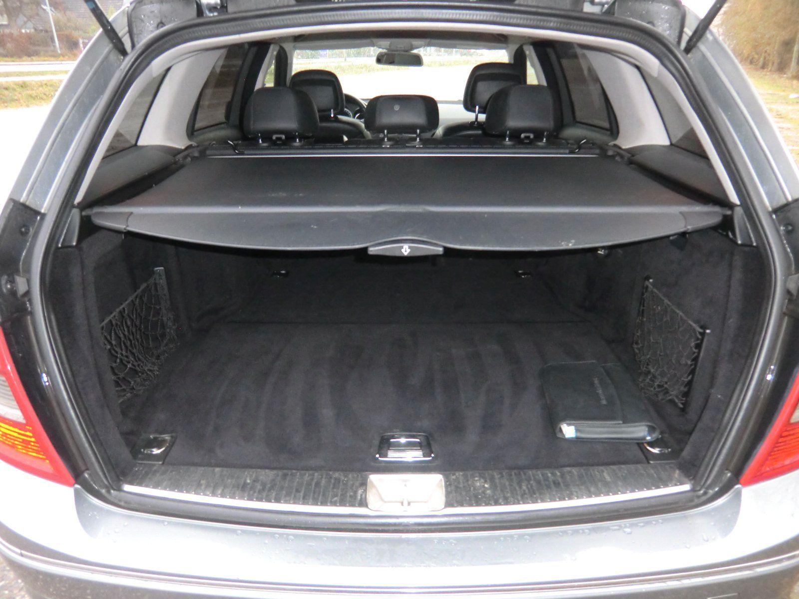 Mercedes-Benz C250 2010 — photo 8