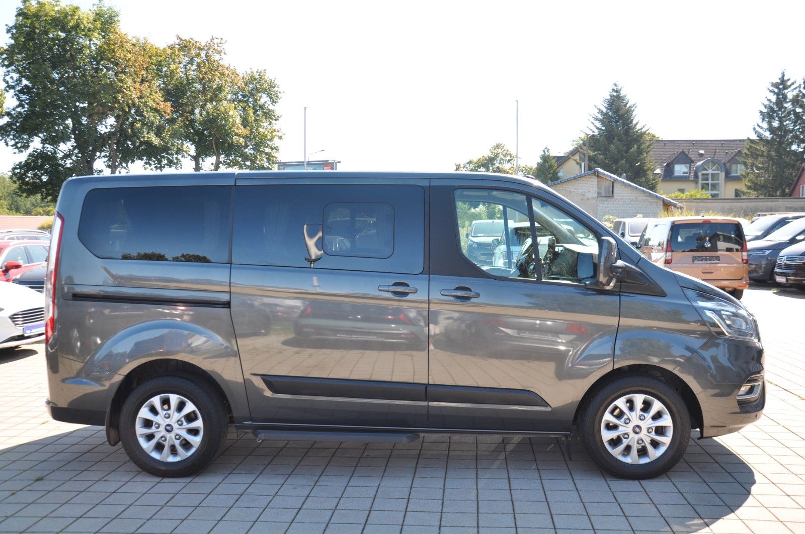 Ford Tourneo Custom L1 EUROLINE Aut BETT-TISCH-STANDH foto 8