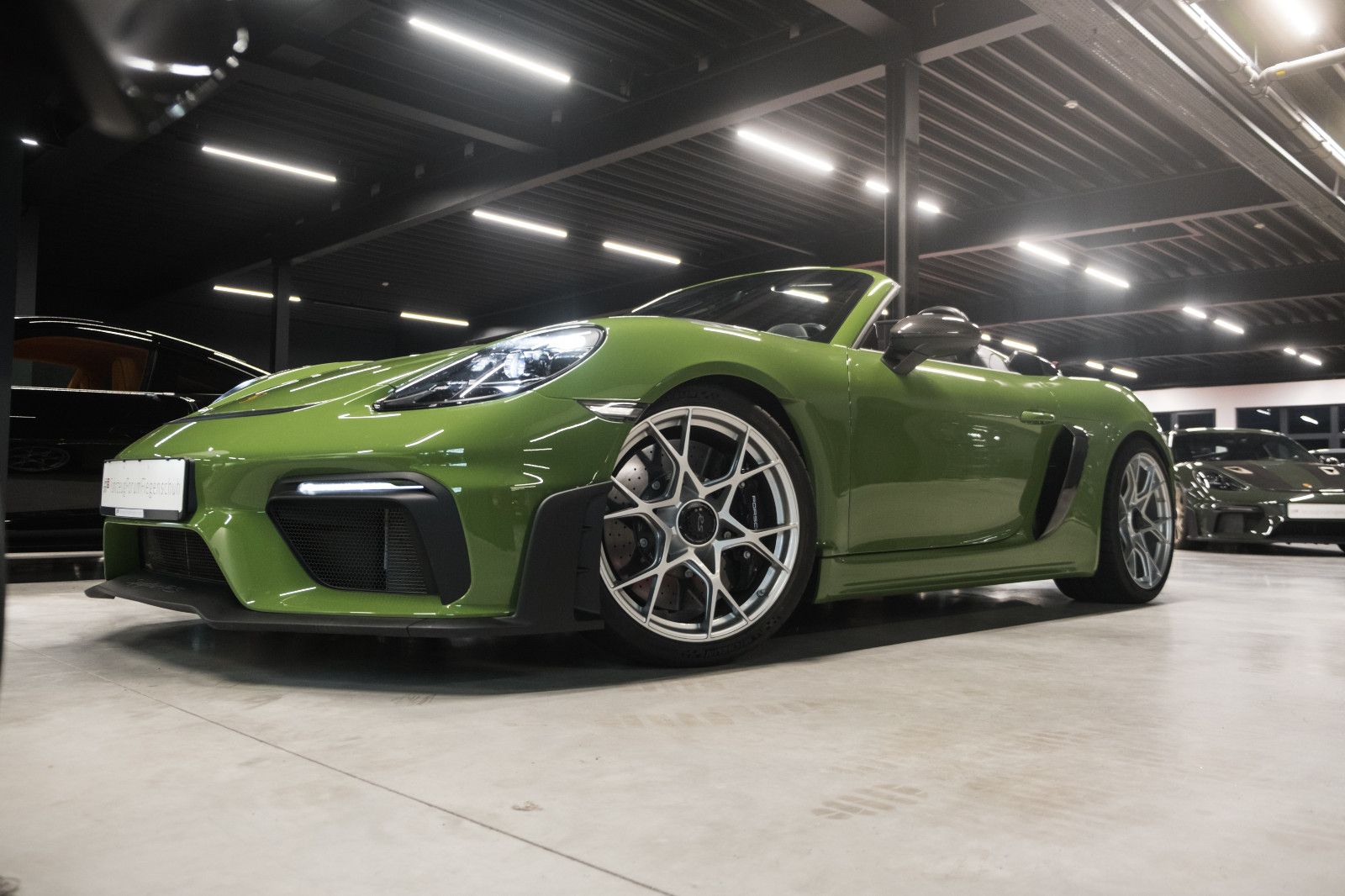 Fahrzeugabbildung Porsche 718 Spyder RS - PTS - Lift - LED - PCCB