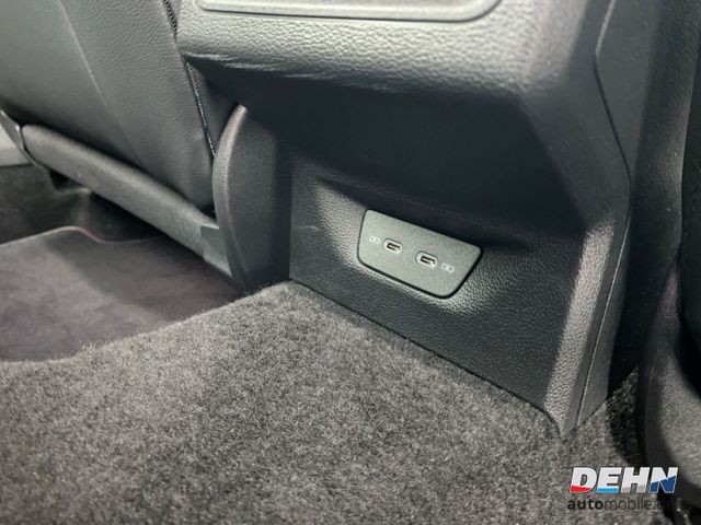 Volkswagen Golf VIII GTI Clubsport 2.0 Matrix H&K Kam Navi