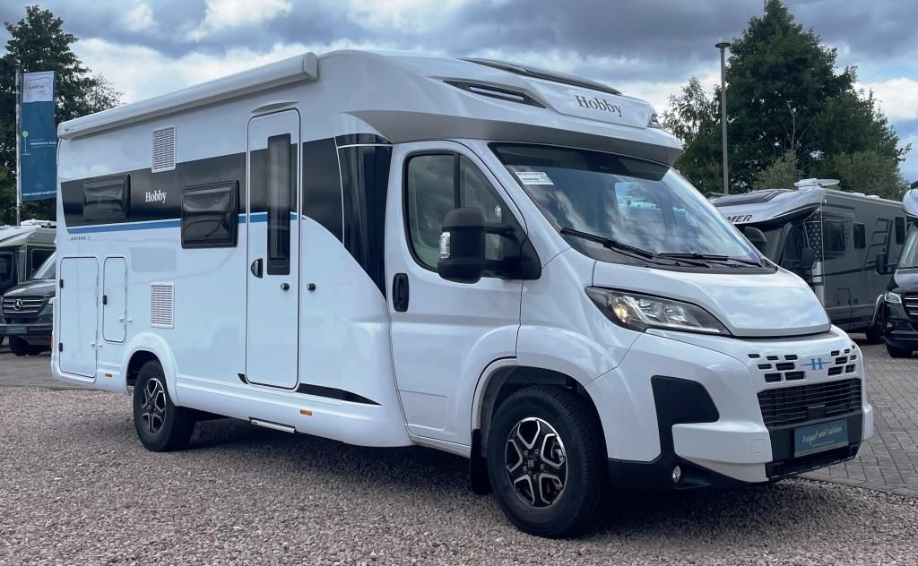 Fahrzeug Übersicht 3 Fahrzeugabbildung Hobby ONTOUR T 710 GE Verfüg./Sparen Sie 17.557,- €
