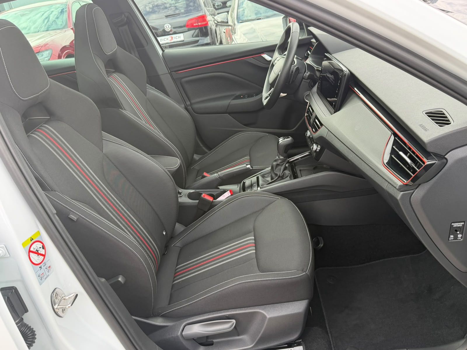 Fahrzeugabbildung SKODA Kamiq 1.5 TSI DSG Monte Carlo PANO*MATRIX*5J.GAR