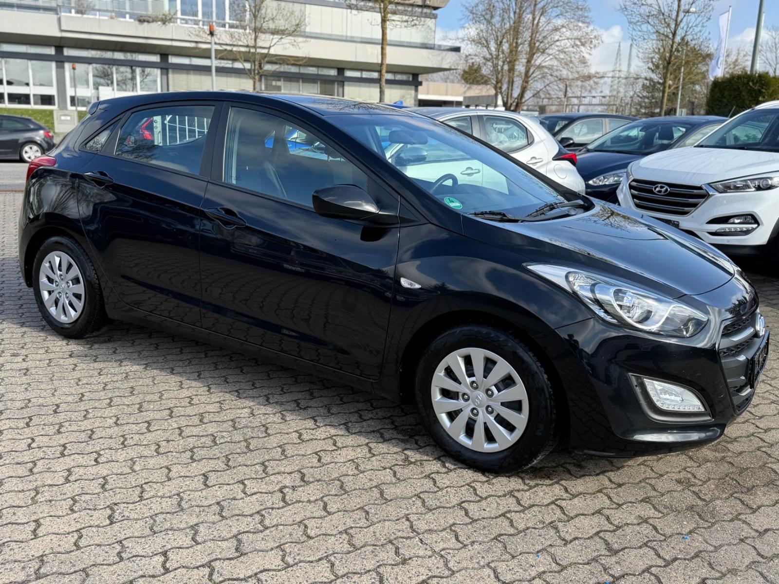 Hyundai i30 blue Classic Euro6
