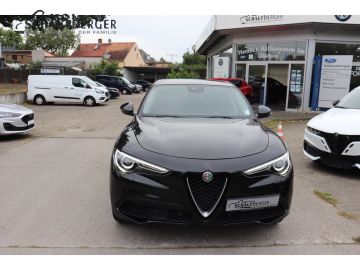 Alfa-Romeo Stelvio - 1