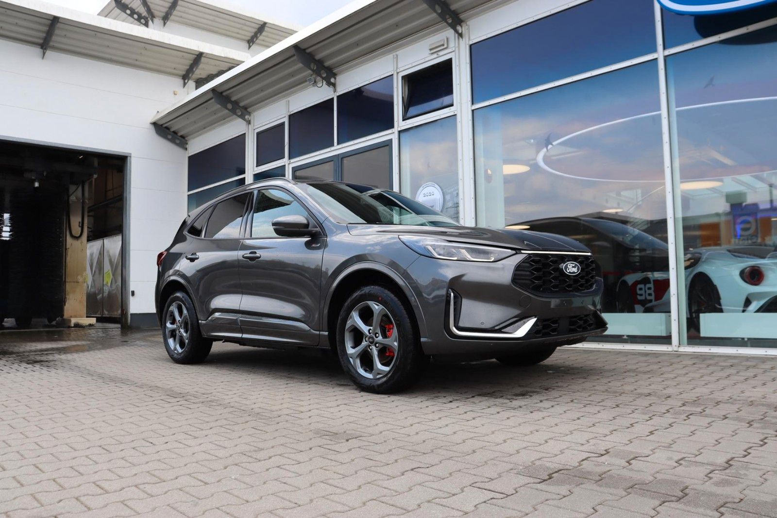 Ford Kuga ST-Line X 2.5 PHEV MATRIX-LED 4,99% FIN*
