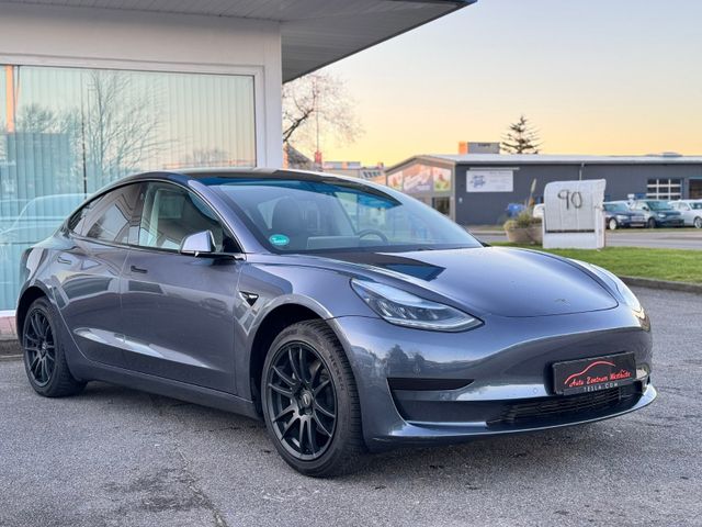 Tesla Model 3 Standard Range Plus RWD 53 KWH