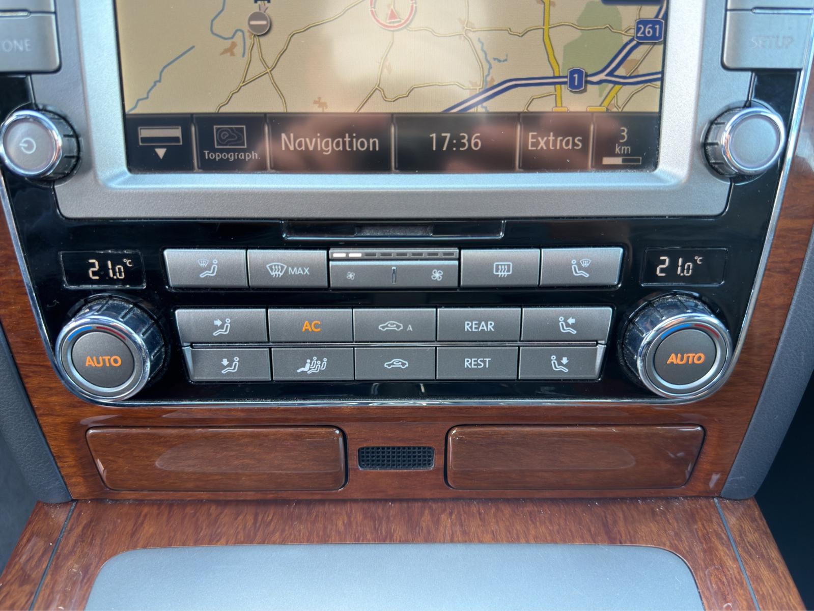 Volkswagen Phaeton 3.0TDI Aut. 4M lück.Scheckheft SITZH XEN