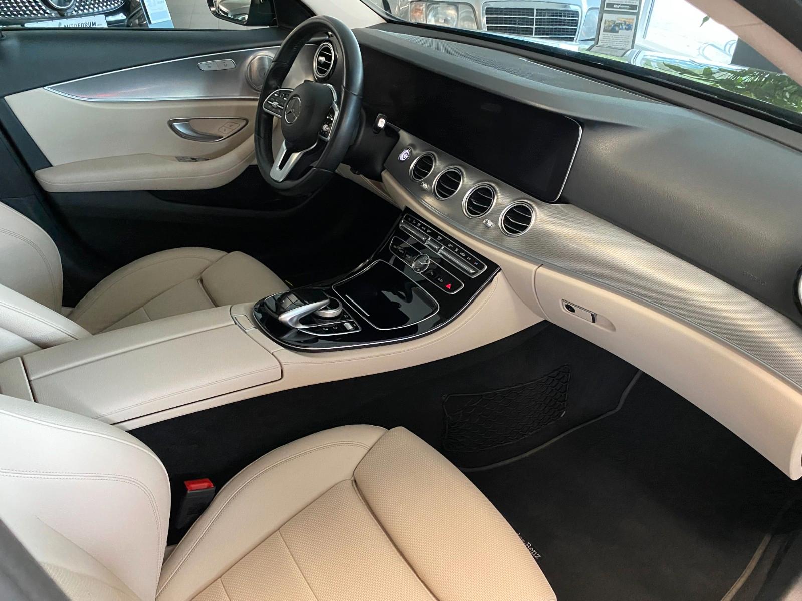 Mercedes-Benz E 220 d T Autom./Burmester/360°/Multibeam/AHK