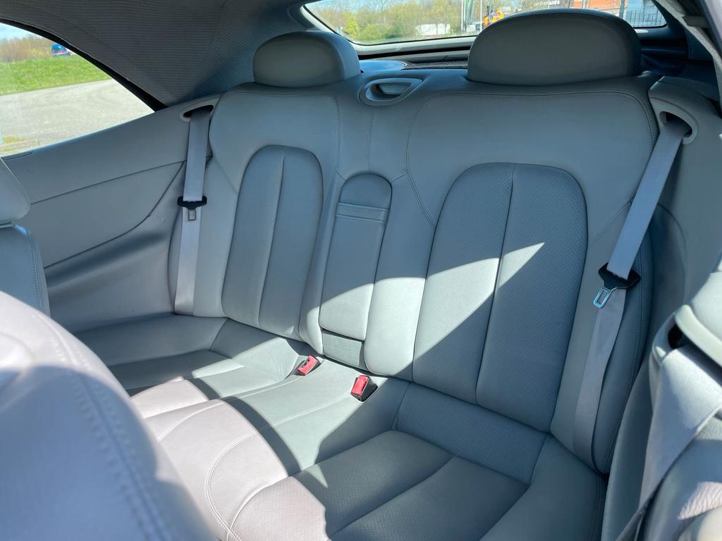 Mercedes-Benz CLK 320