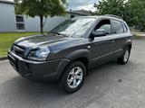 Hyundai Tucson 2.0 GLS # 1. Hand # 01/2028 # AHK # SHZ # - Hyundai TUCSON aus 2009: Gls