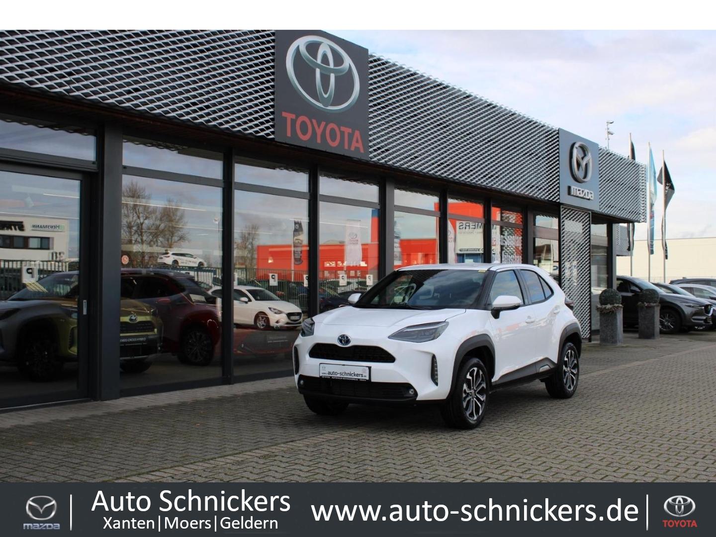 Toyota Yaris Cross Hybrid FWD Team D+8FACH !!