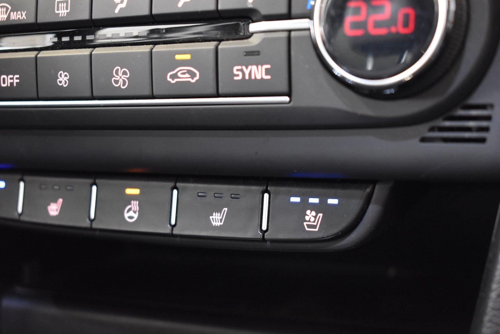 Kia Ceed 1.4 TGDI Platinum Edition Navi Leder Panoda