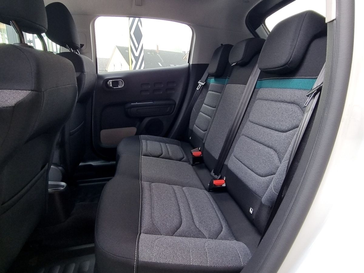 Fahrzeugabbildung Citroën C3 PureTech 110 Shine
