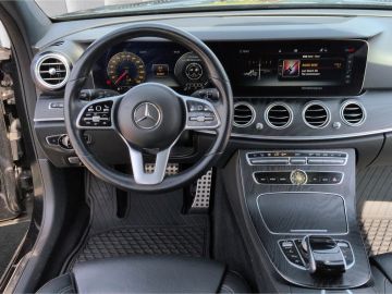 Mercedes E 300 - 5