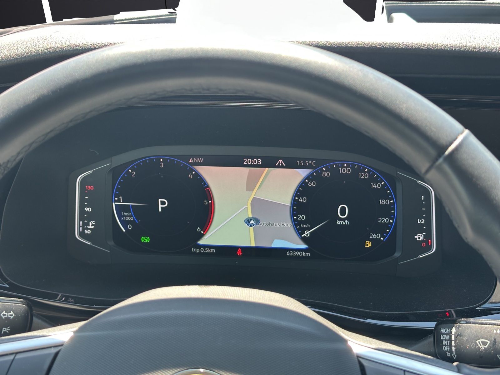 Fahrzeugabbildung Volkswagen T6 Multivan T6.1 TDI DSG 4M LED DCC AHK NAVI STH