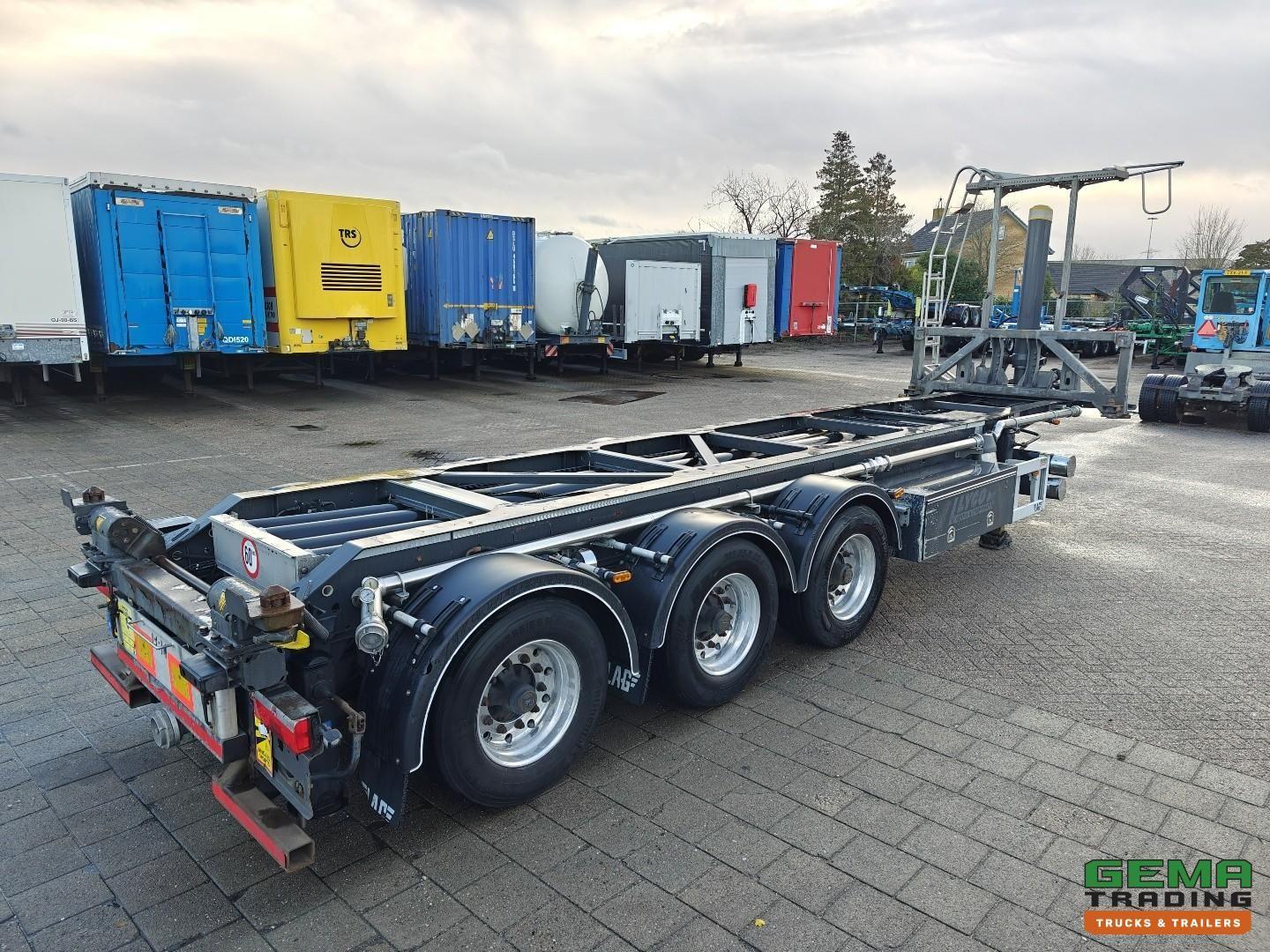 Lag O-3-CC 3-achsiger BPW-Kipper (9,14 m) mit Drehfö