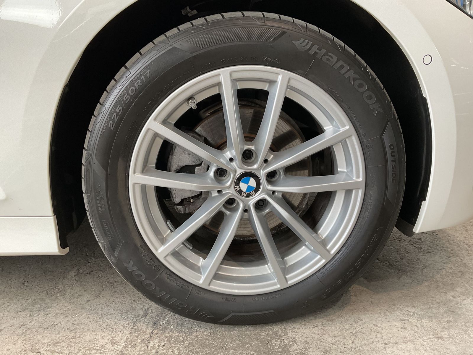 Fahrzeugabbildung BMW 320d xDrive Komfortzugang, Sitzheizung