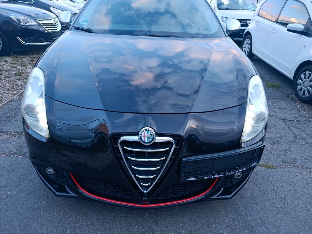 Alfa Romeo Giulietta Super*SITZH*KLIMA-A*LED*SPORT*TÜV03.26