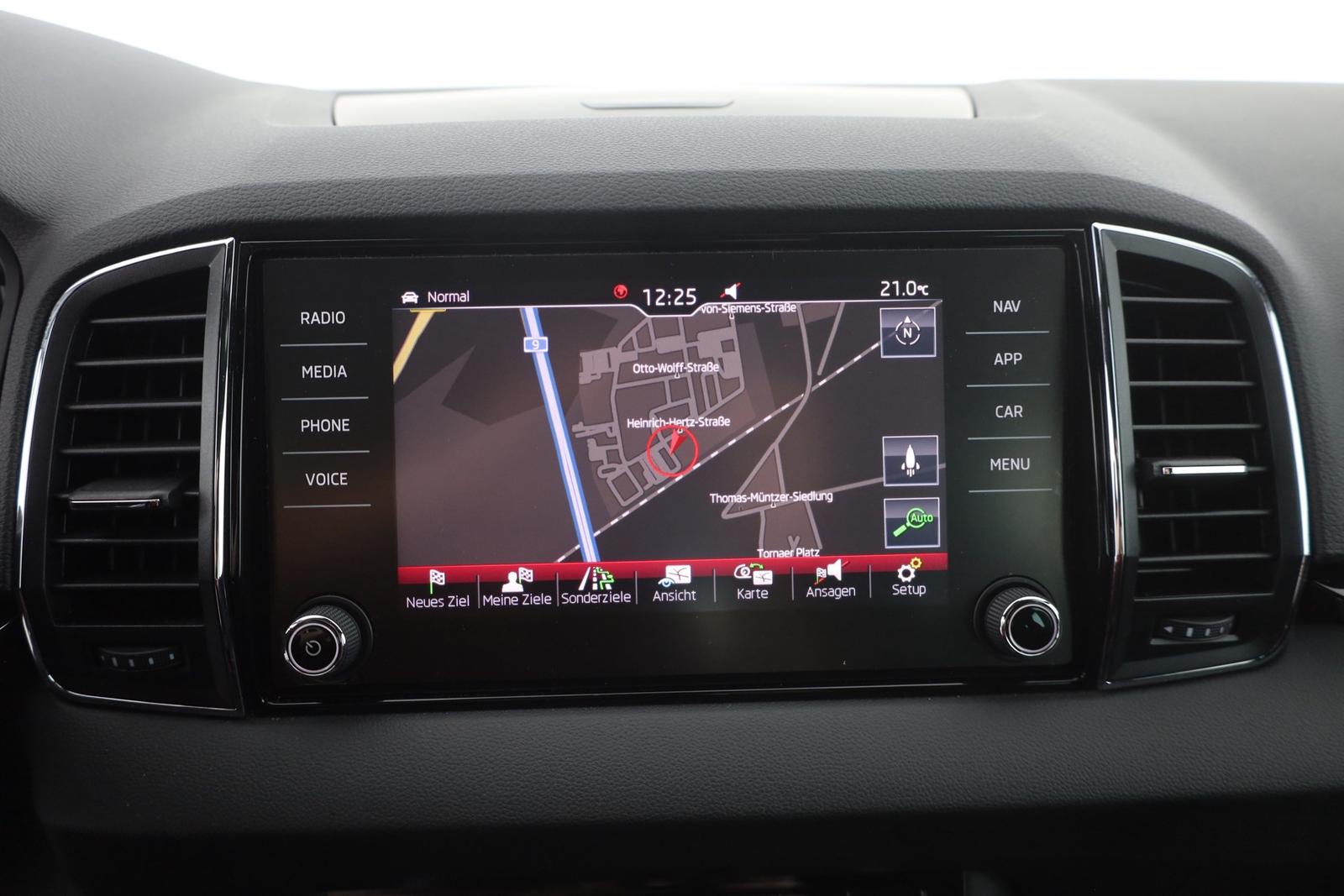 Skoda Karoq 1.5 TSI DSG Sportline LED ACC Kamera Navi