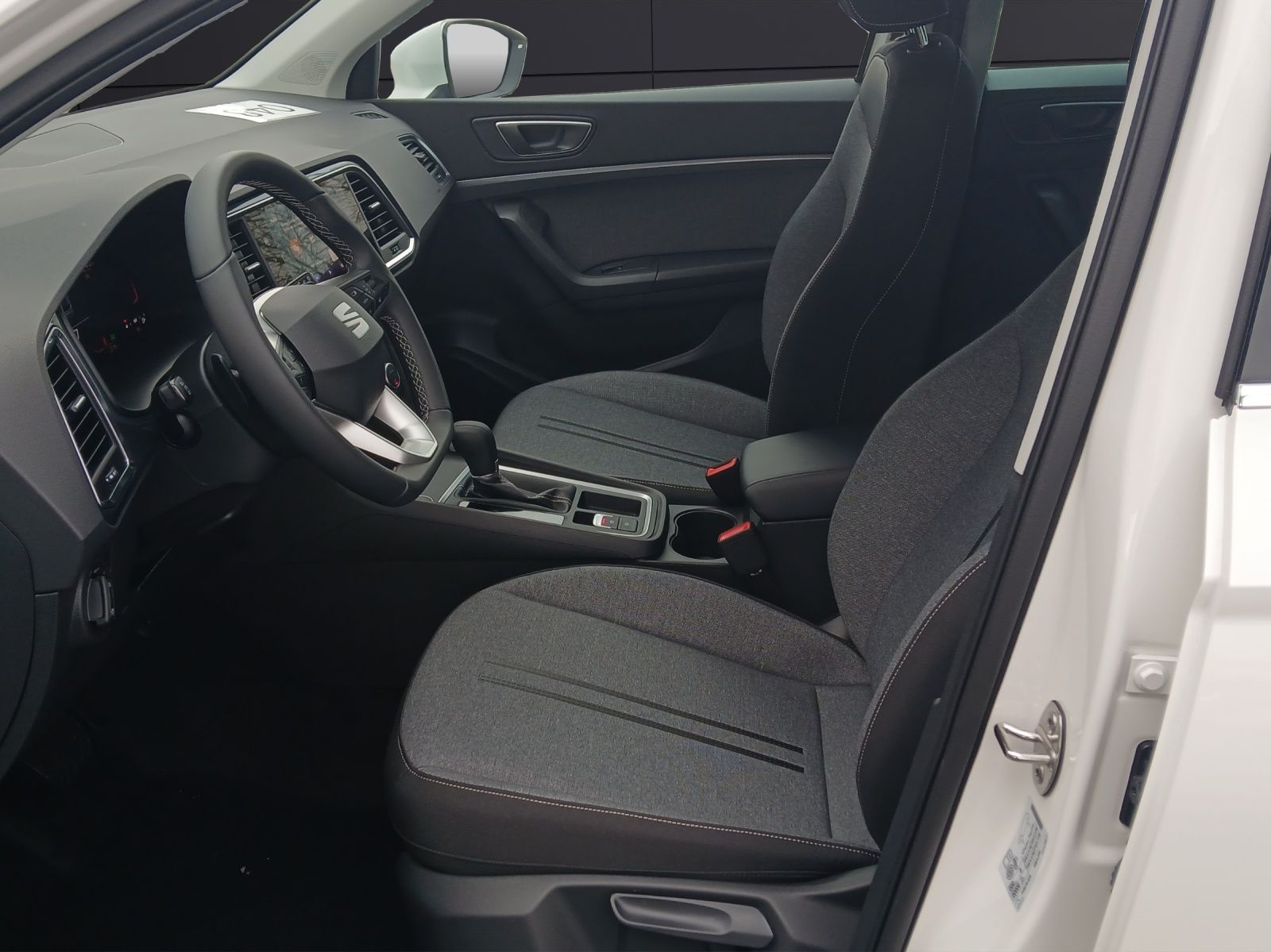 Fahrzeugabbildung SEAT Ateca 2.0 TDI Road Edition DSG ACC Kamera