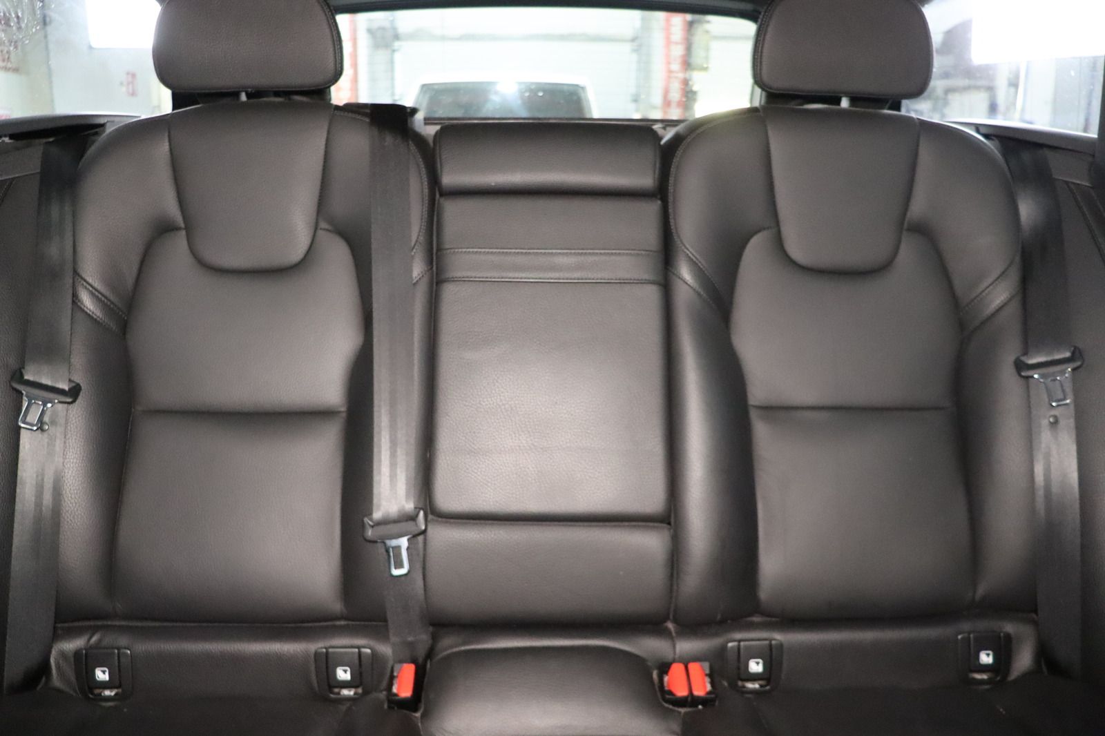 Fahrzeugabbildung Volvo V90 Kombi * HUD * Keyless * Limited Edition Mome