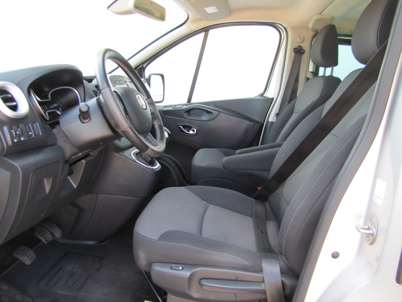 Fahrzeugabbildung Fiat Talento Kombi L1H1 1,0t Family