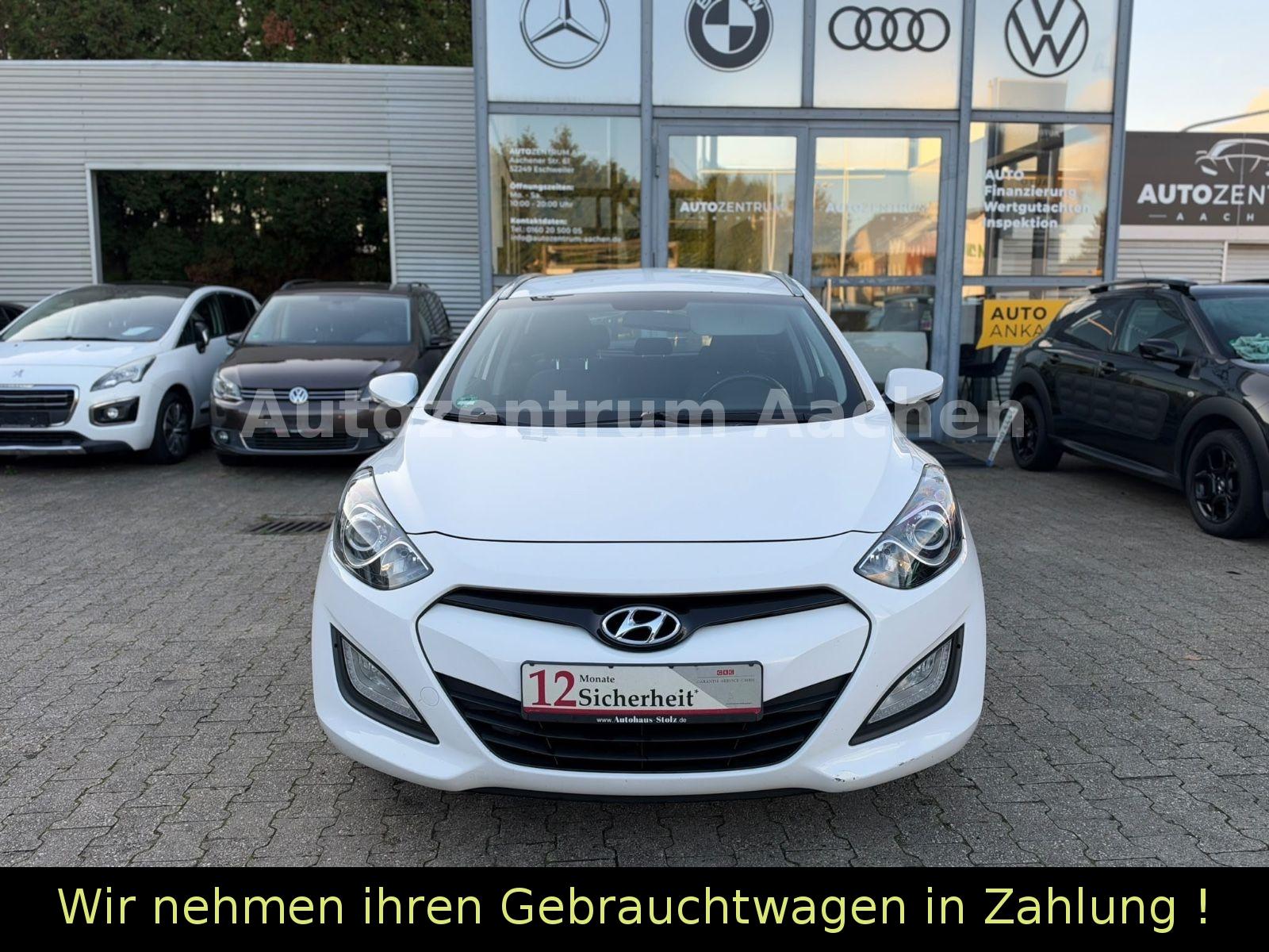 Hyundai i30 2014 — салон