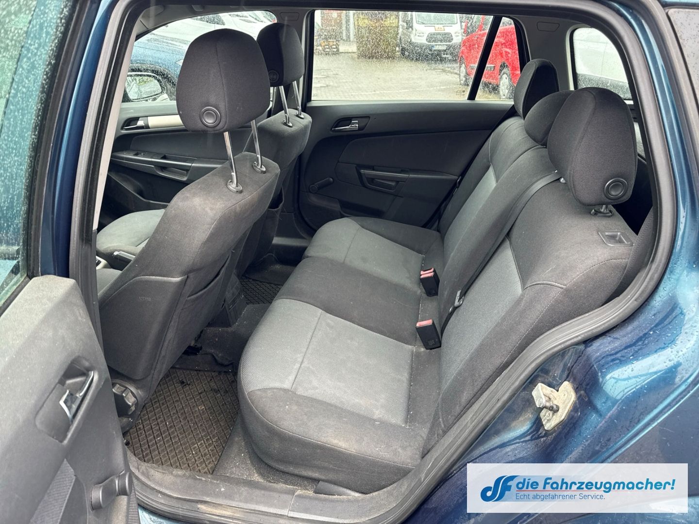 Fahrzeugabbildung Opel Astra H 1,9td Caravan Edition Temp *EXPORT