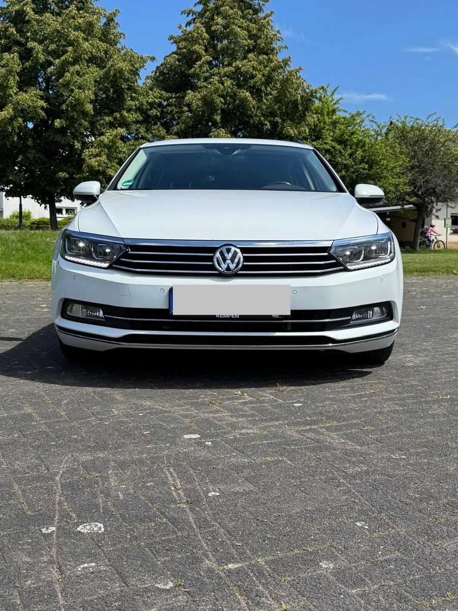 VW Passat 2.0 TDI SCR 140kW DSG Comfortl. Varia...