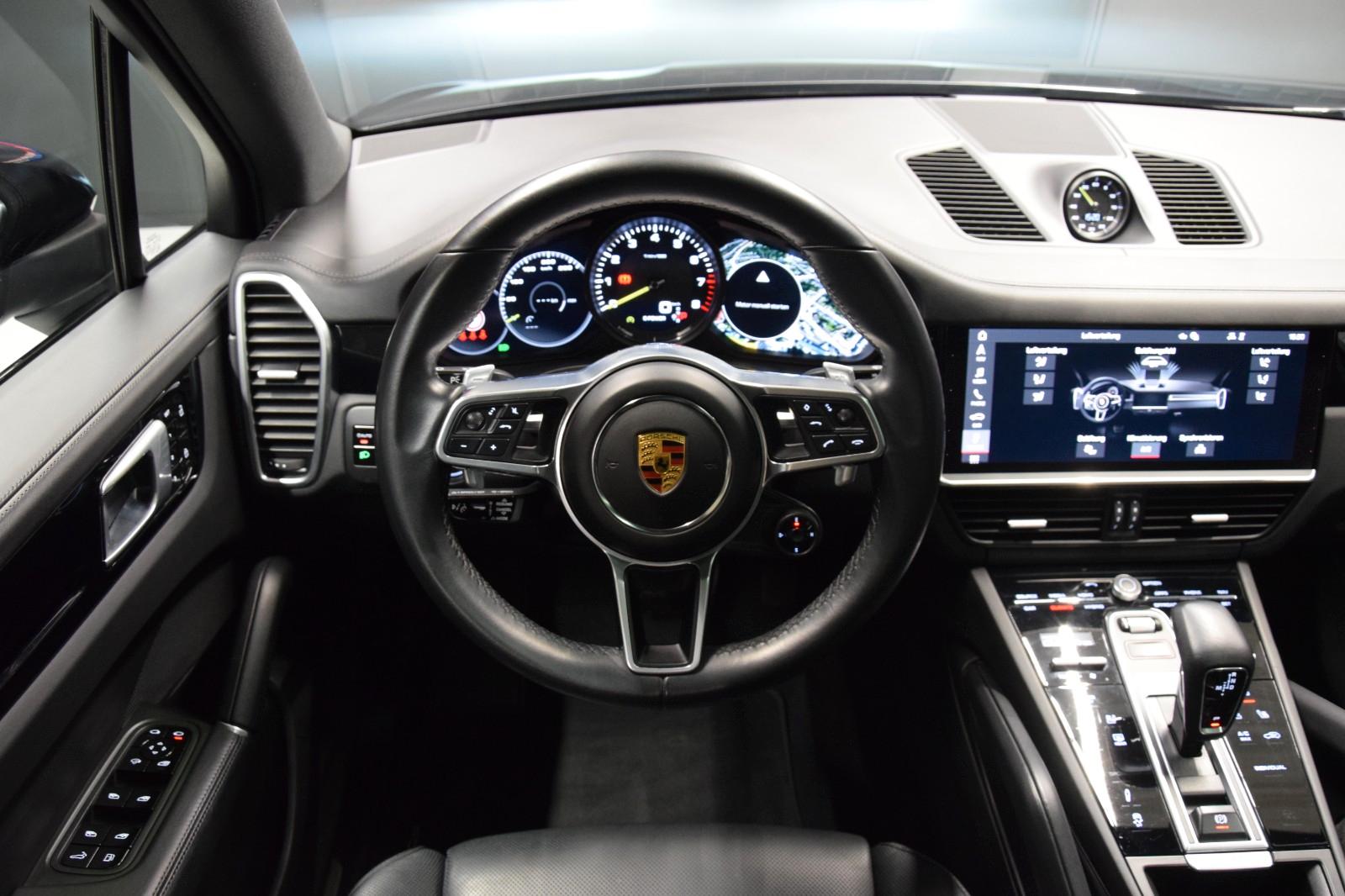Porsche Cayenne E-Hybrid Pano. ACC Matrix. Bose Approv.