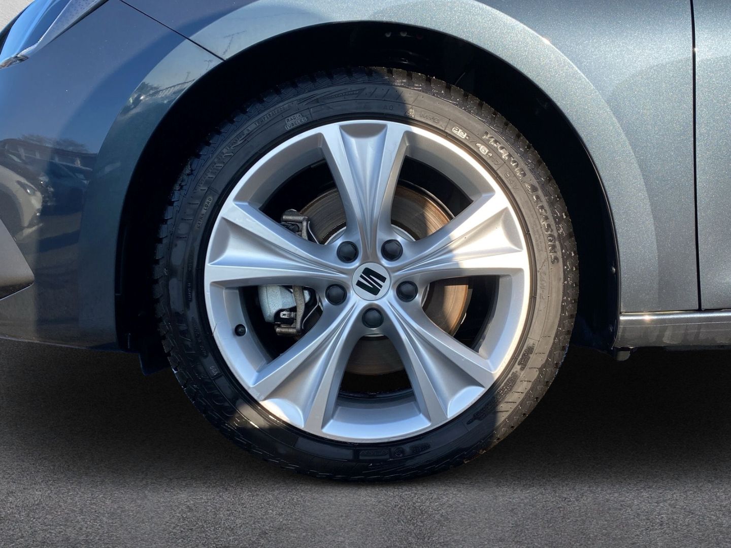 Fahrzeugabbildung SEAT Leon Sportstourer FR 2.0 TDI EU6d Navi Digitales