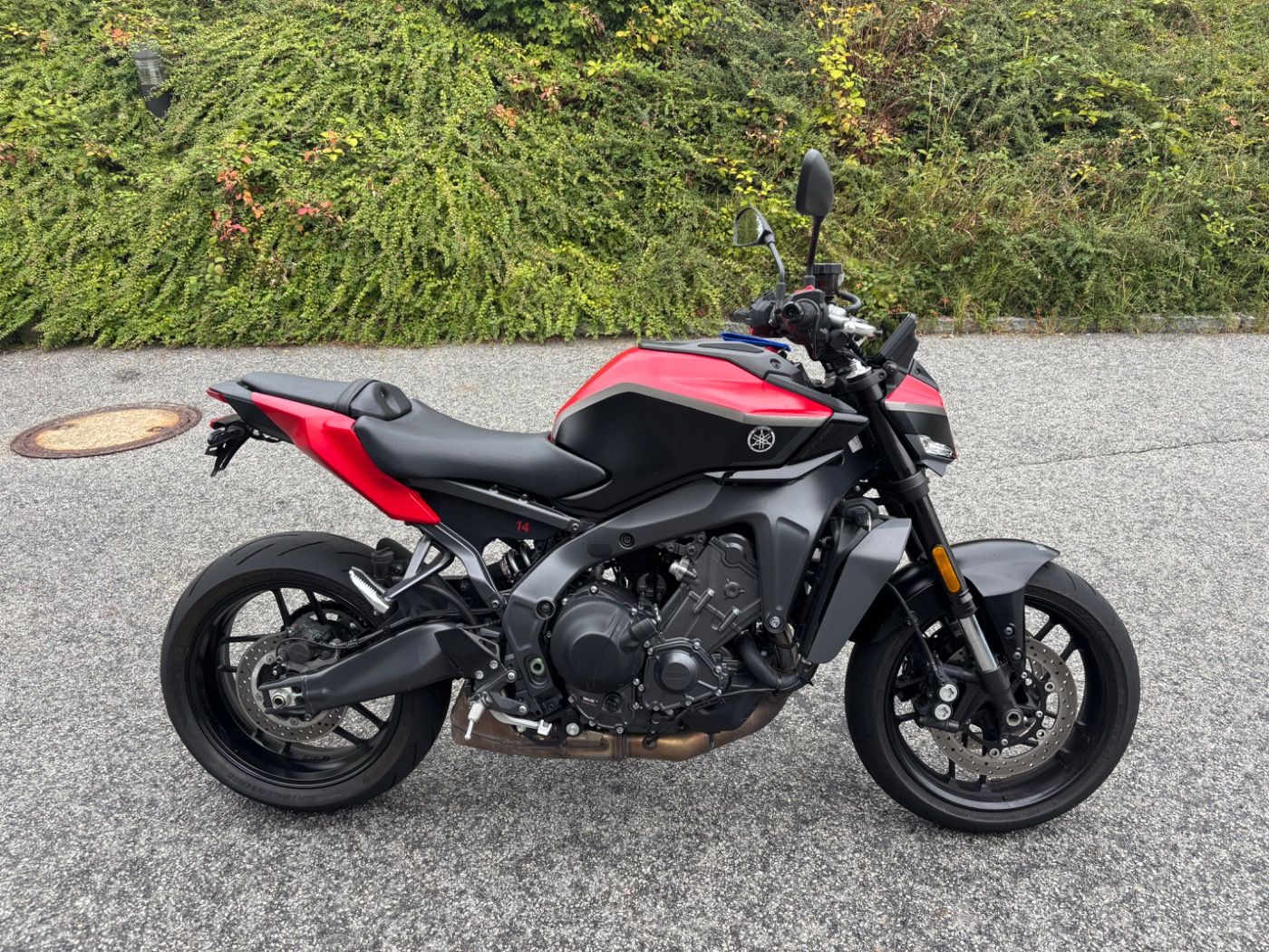 Fahrzeugabbildung Yamaha MT 09 ABS aus erster Hand