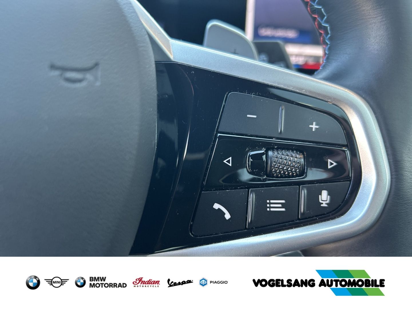 Fahrzeugabbildung BMW M340i xDriveTouring,Panodach,SurroundView,H&KSou