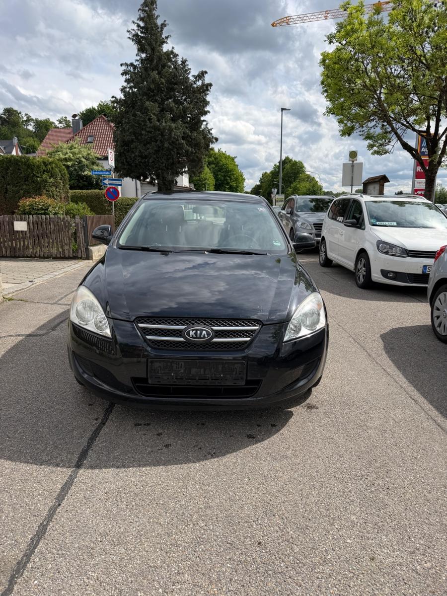 Kia ANDERE Ceed LX