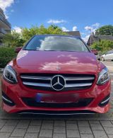 Mercedes-Benz Mercedes Benz B 220 4MATIC B Klasse - Mercedes-Benz B-Class: Mercede