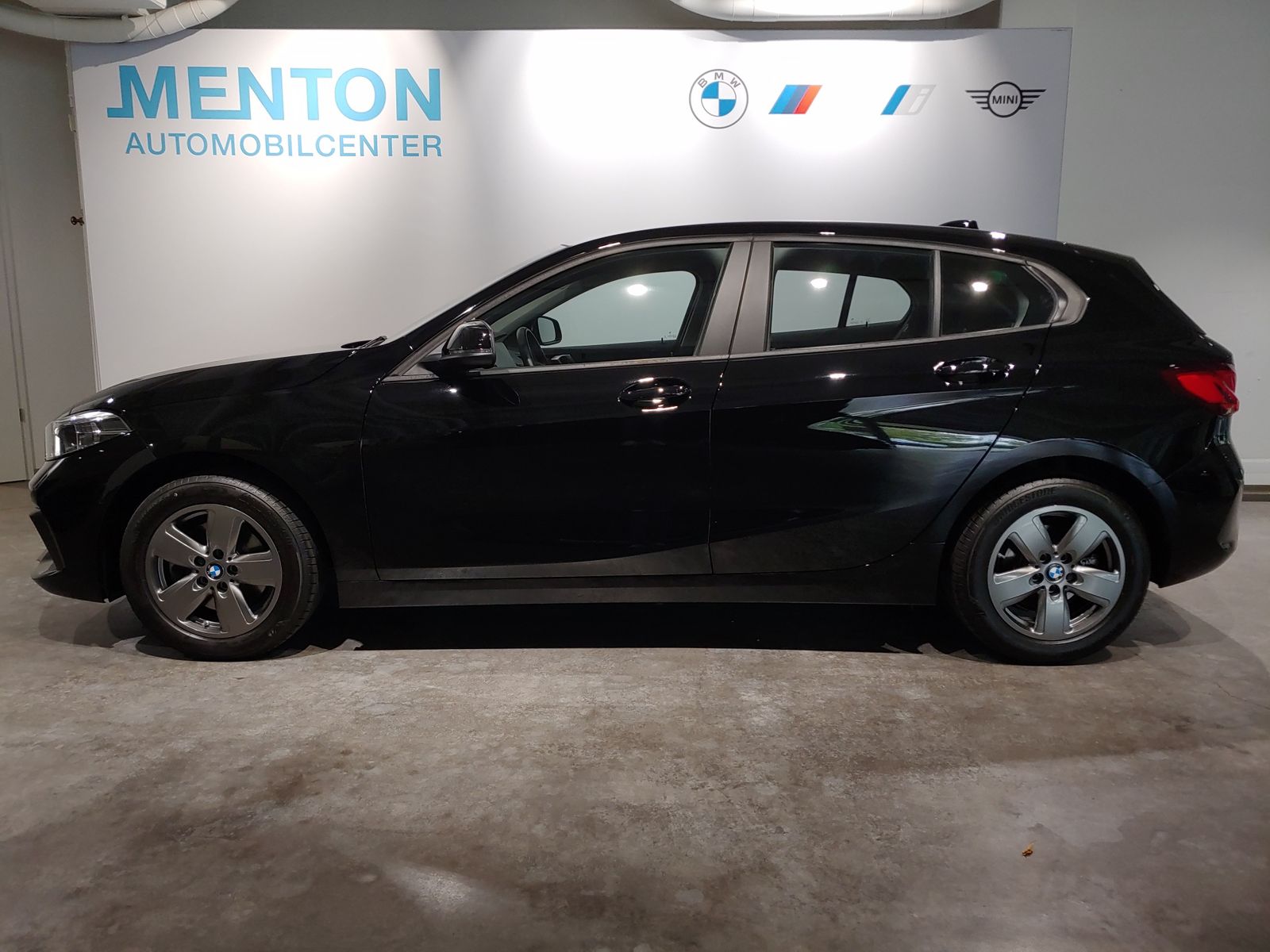 BMW 118d RFK DAB aut.Heckkl. LED Lenkr.hzg foto 4