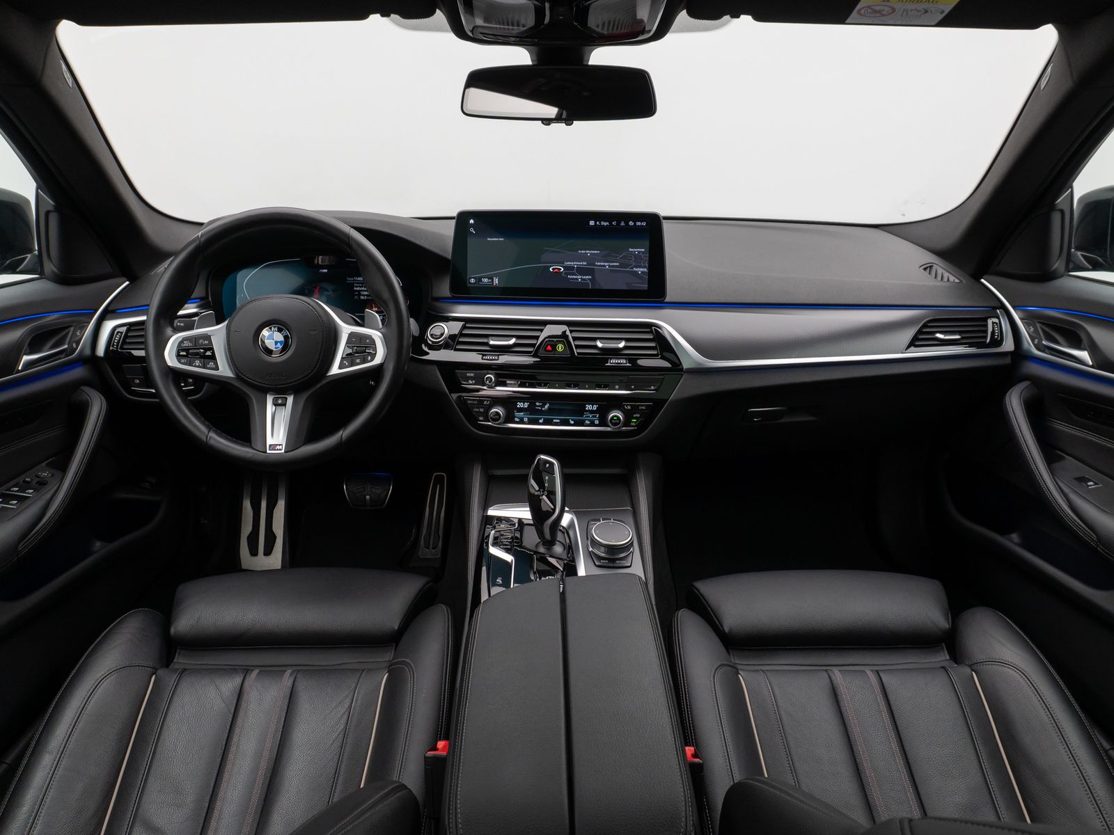 Fahrzeugabbildung BMW 530d  M Sport Panorama Kamera Laser HUD DAB HiFi