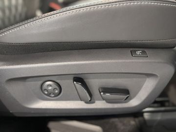 Fotografie des Nissan Qashqai 1.5 VC-T e-Power Tekna+