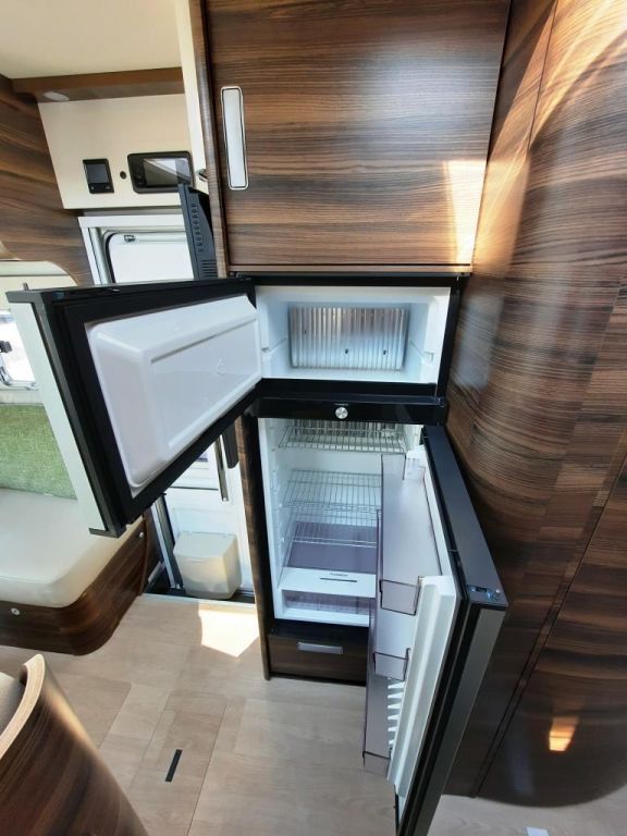 Fahrzeugabbildung Laika Ecovip H 4109 4,4t/Markise/SAT/ALDE