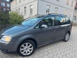 Volkswagen VW Touran 1T Grau 150tkm scheckheftgepflegt - gebrauchte VW Touran aus dem Jahr 2003