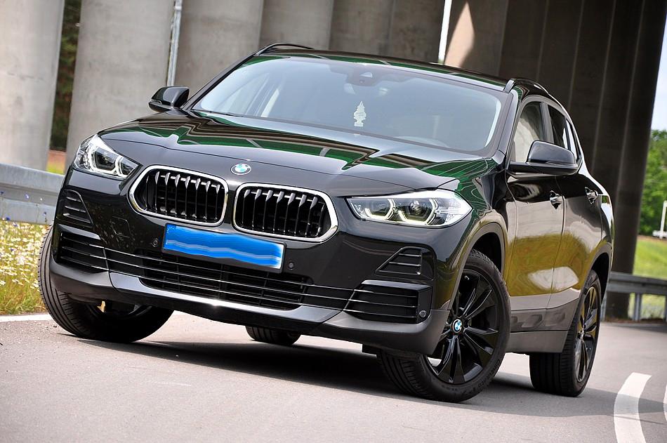 BMW X2 sDrive 18 d RFK Navi DAB Shadow-Line
