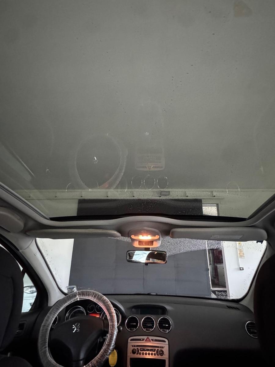 Peugeot 308 2009 — photo 10