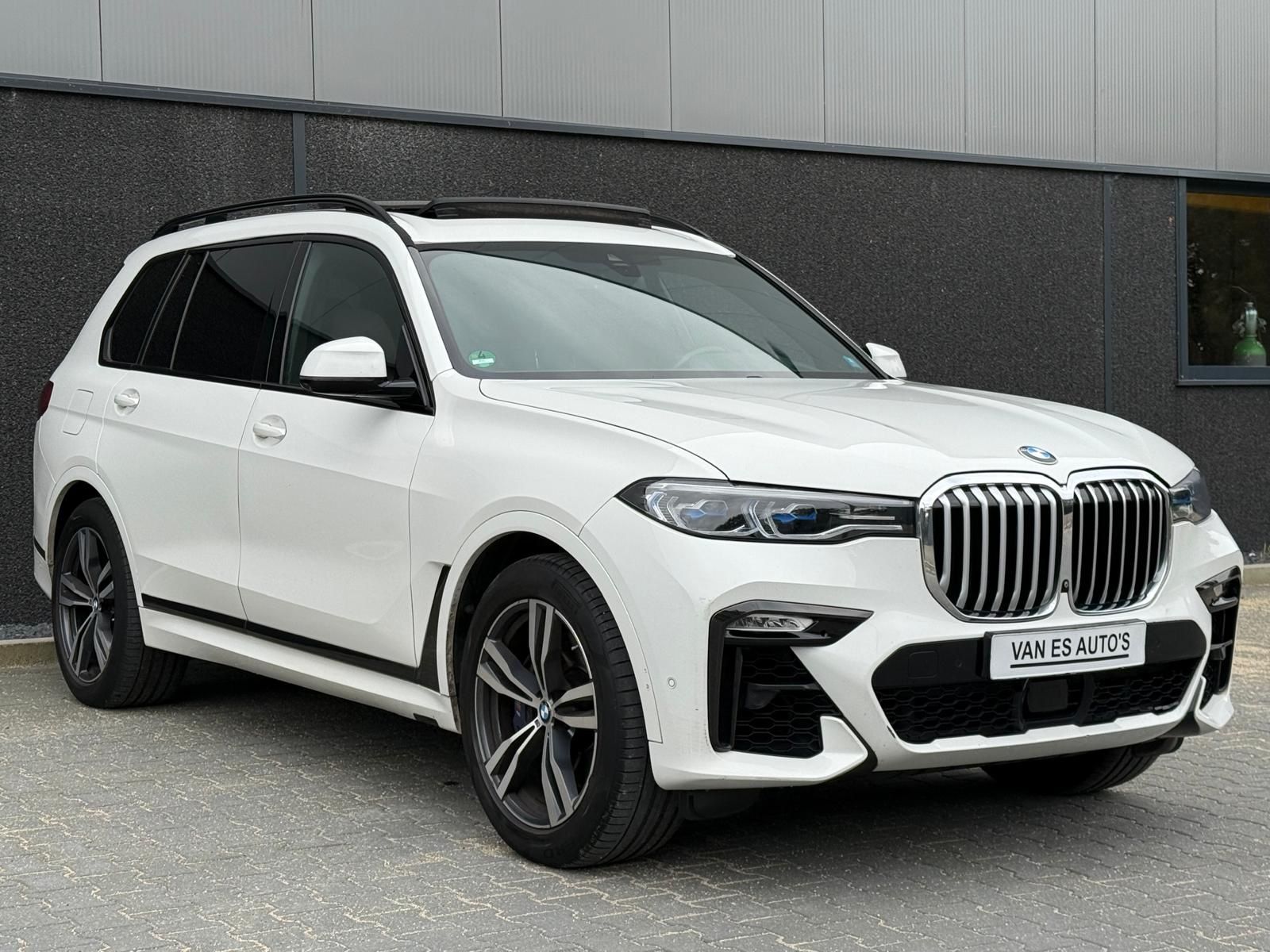 BMW X7 xDrive 30 d M Sport imagem 3