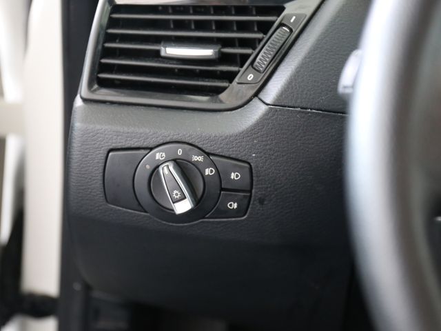 BMW X1 sDrive 20d XENON KLIMAAUTOMATIK PDC AHK