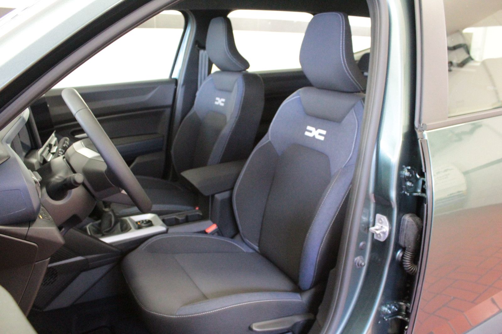 Fahrzeugabbildung Dacia Bigster mild hybrid 130 4x4 Expression*Allrad*