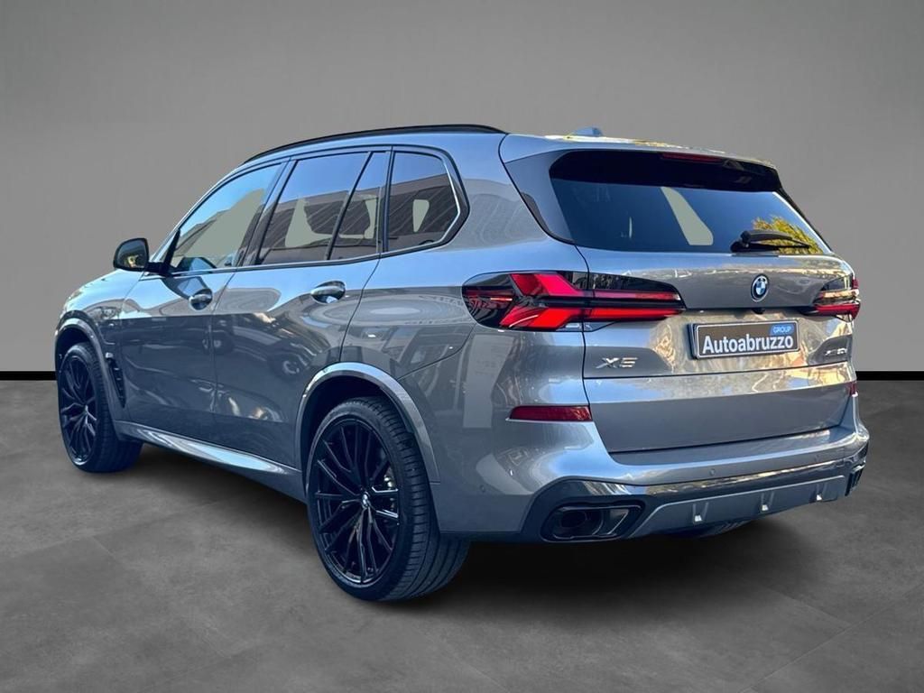 BMW X5 50 e MSport Pro xDrive Steptronic imagem 3