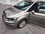 Volkswagen Touran1.2 TSI Comfortline 7-Sitze,Navi, Panorama - mit Benzin-Antrieb: Beige, Van