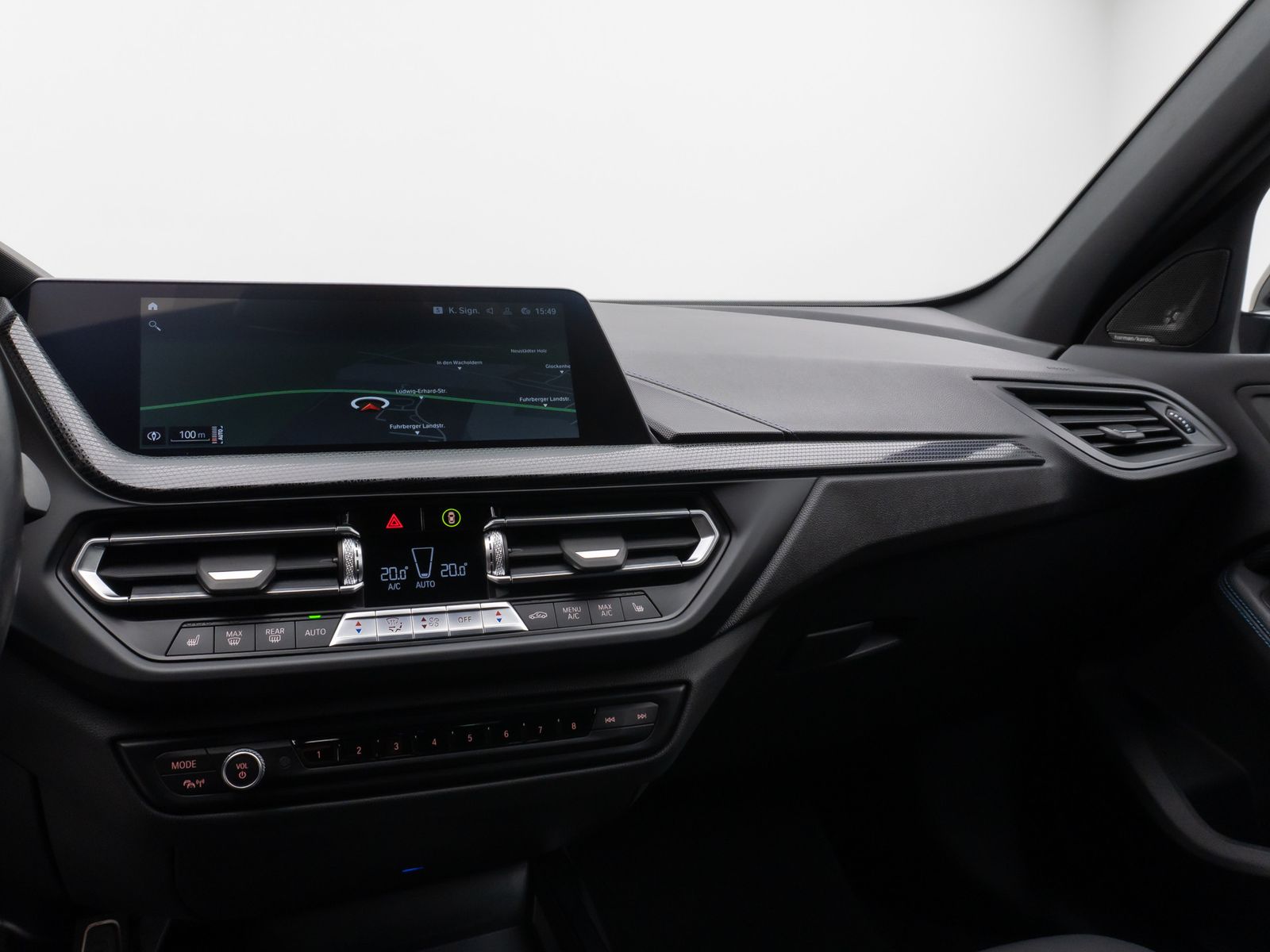Fahrzeugabbildung BMW M135i xD HUD DAB H/K Komfort 19" Lenkradheizung